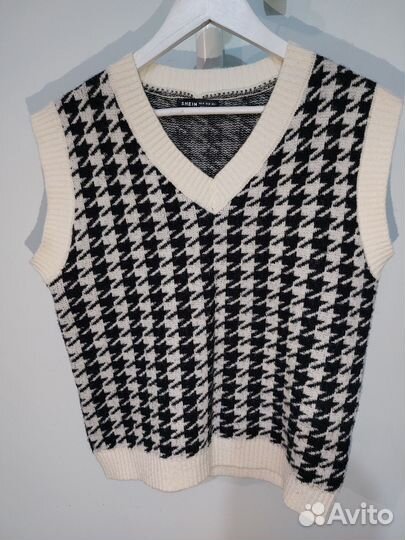 Жилетка женская