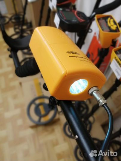 Металлоискатель Глубина 1.8м. новый