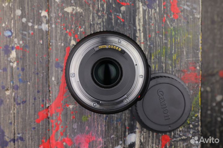 Canon EF 35mm f/2 IS USM