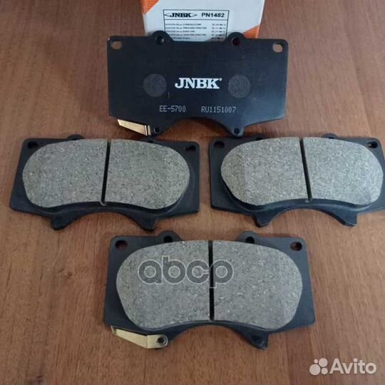 Колодки тормозные передние toyota Land Cruiser