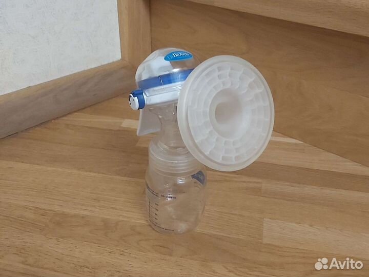 Молокоотсос medela ручной