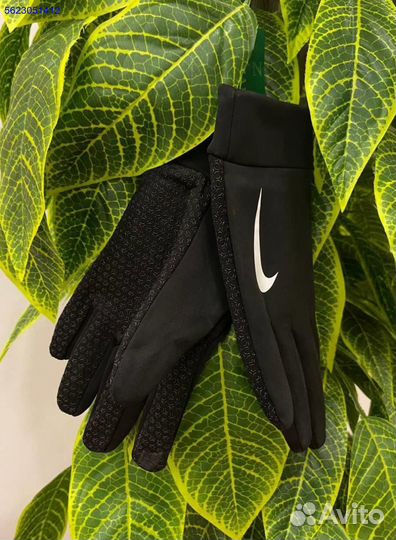 Перчатки Nike новые