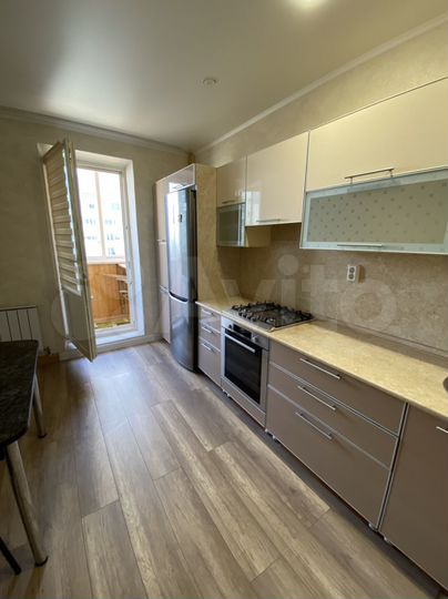 2-к. квартира, 55 м², 6/10 эт.