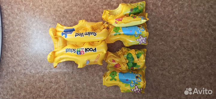 Спасательный жилет детский надувной