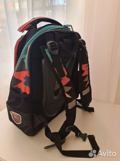 Рюкзак школьный
