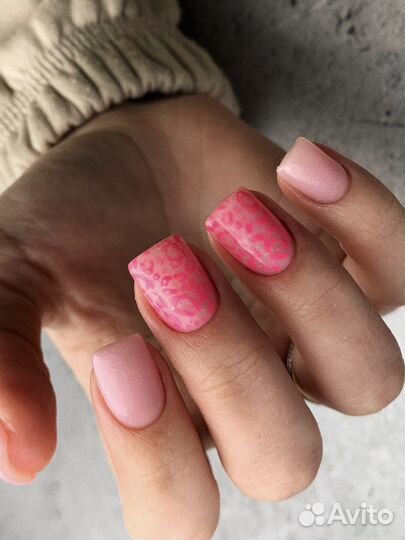 Маникюр и педикюр Чертаново