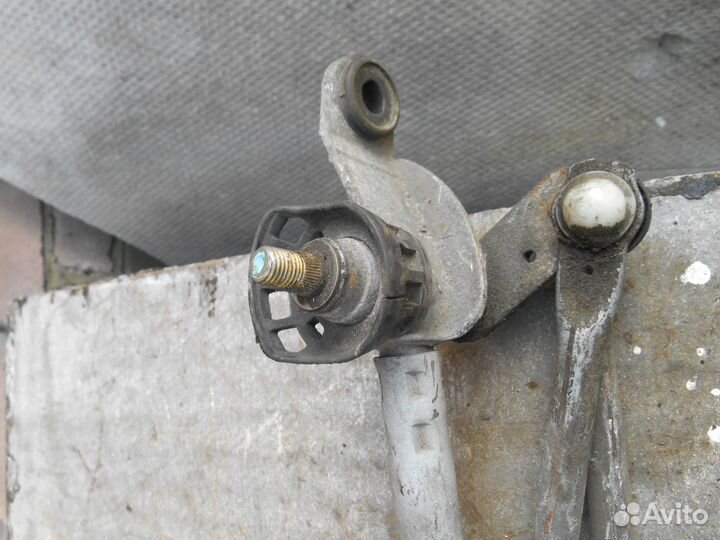 Трапеция дворников Subaru Legacy B12 38275-BL