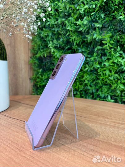 Samsung Galaxy S22, 8/128 ГБ