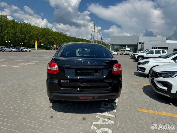 LADA Granta 1.6 МТ, 2024