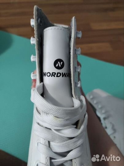 Коньки фигурные Nordway Bella 38 р-р + сумка