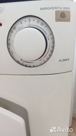 Стиральная машина Аристон Италия