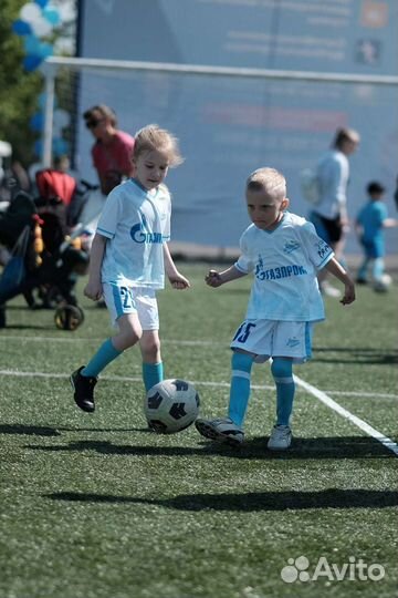 Футбол для мальчиков и девочек
