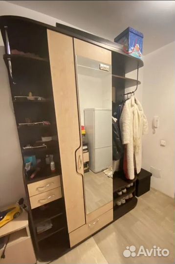 Продам прихожую бу