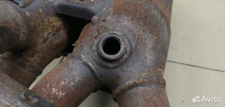 Коллектор выпускной Avensis II 2003-2008