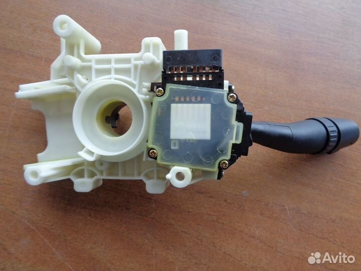 Переключатель стеклоочистителя Hyundai Elantra 3