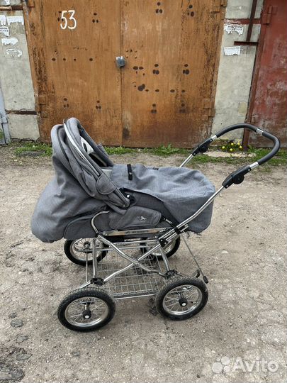 Продаю коляску Hesba