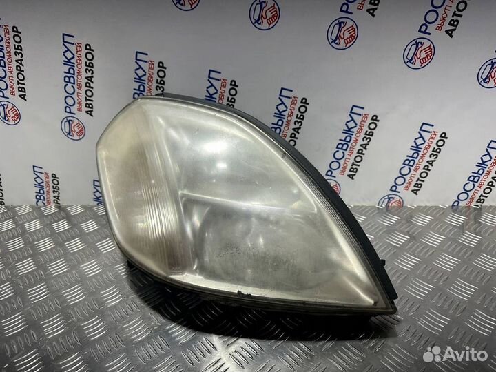 Фара правая Nissan Teana J31