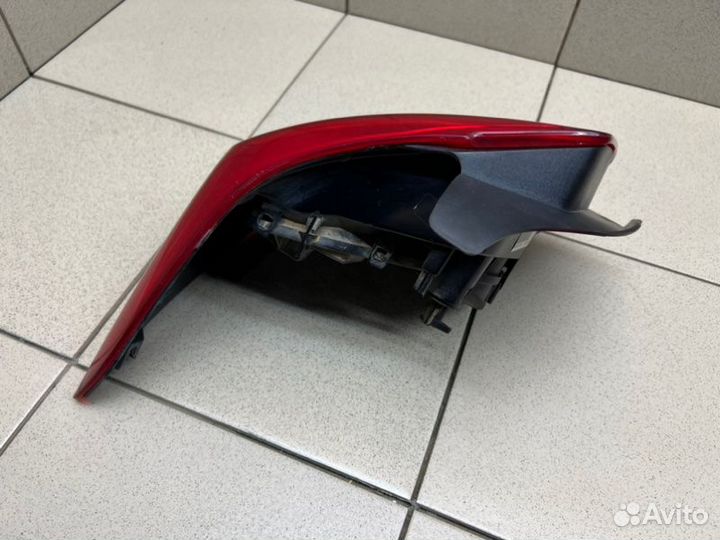 Фонарь задний правый Renault Logan K7MA812 1 2017