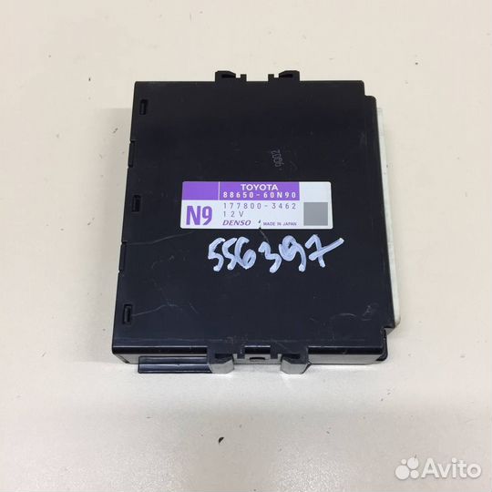 Б/У Б/У Блок управления 8865060N90 toyota
