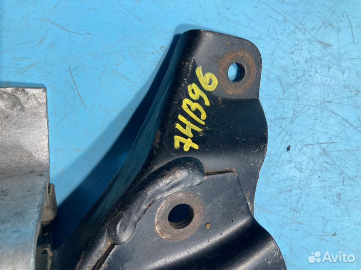 Подушка двигателя правая для Renault Logan 1