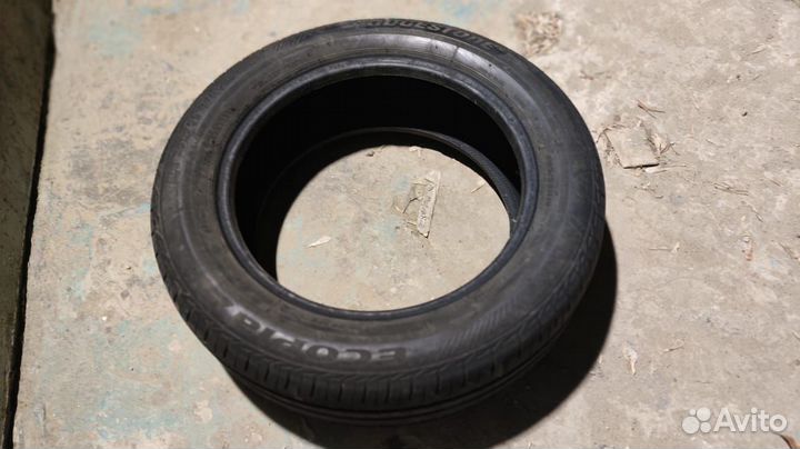 Bridgestone B700 205/55 R16