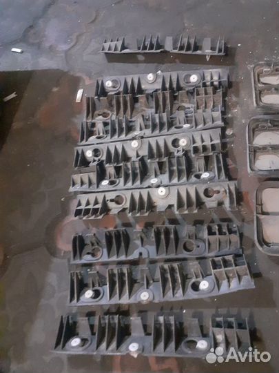 Кронштейн бампера задний Renault Logan