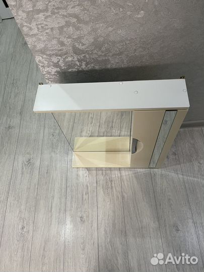 Шкаф подвесной для ванной, с зеркалом