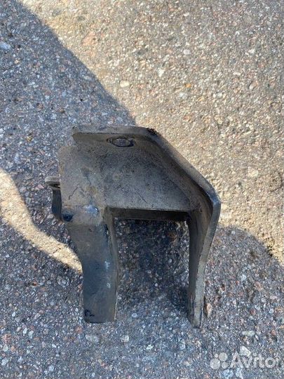 Кронштейн опоры кпп Geely MK