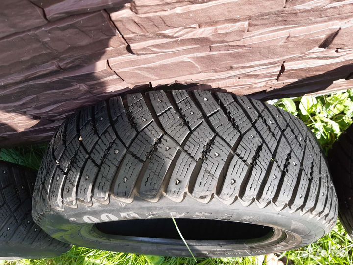 Goodyear Ultragrip Ice Arctic 185/65 R15 88T