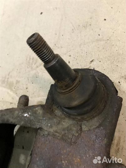 Рычаг передний нижний левый Land Rover Range Rove