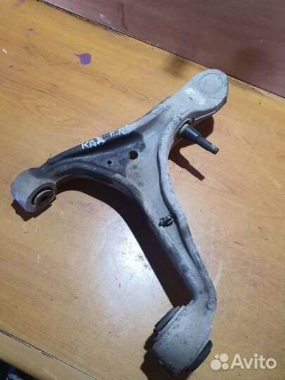 Рычаг подвески нижний передний левый Cadillac Srx