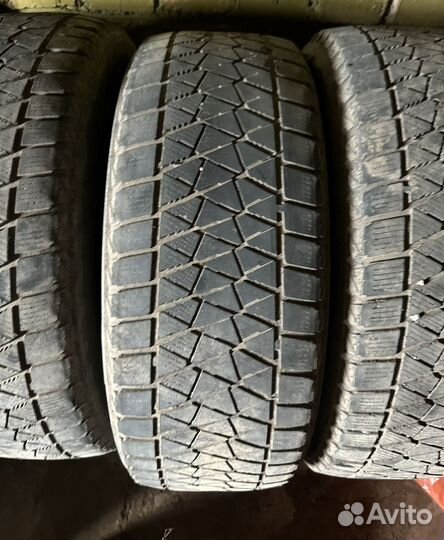 Bridgestone Blizzak DM-V2 225/60 R17 99Q