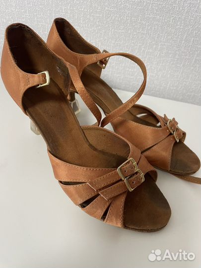 Бальные туфли латина