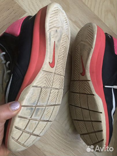 Nike ботинки р 38,5 (24 -24,5 см)