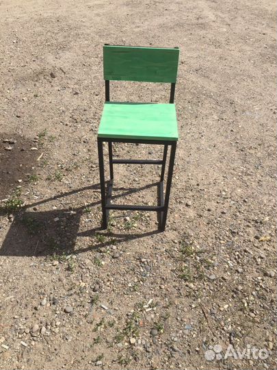 Барная стойка, барные стулья и другая мебель