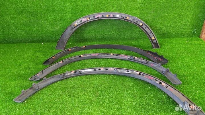 Фендеры Комплектом 4шт Volvo Xc90 B5254T2 2006