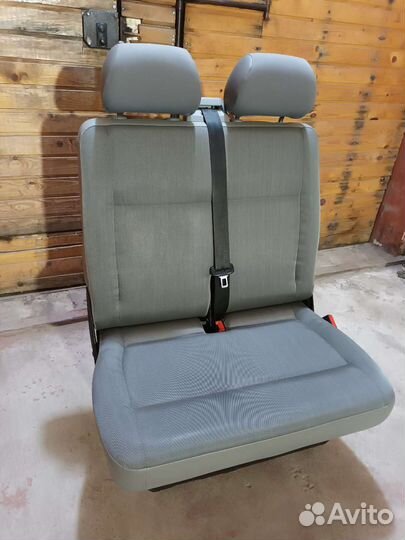 Двухместное переднее сиденье на Фольксваген Т5,Т6