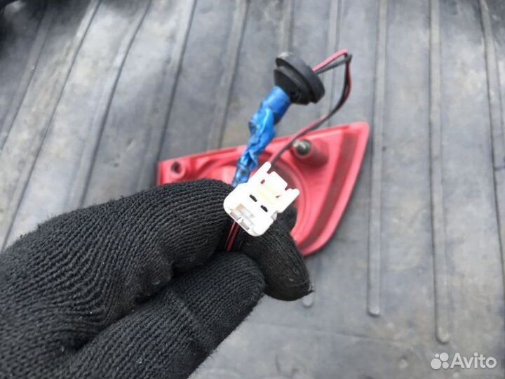 Фонарь внутренний задний левый Infiniti Fx35 S50