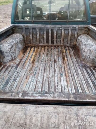 Nissan Datsun 2.5 МТ, 1995, 300 000 км