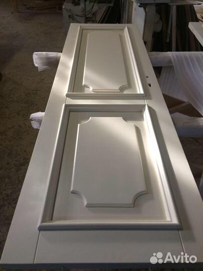 Двери из массива лиственницы