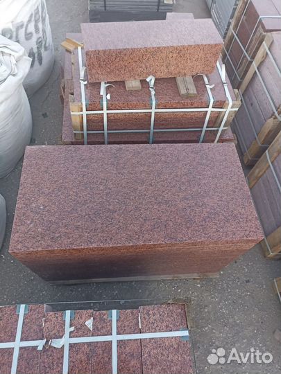 Памятники из гранита оптом