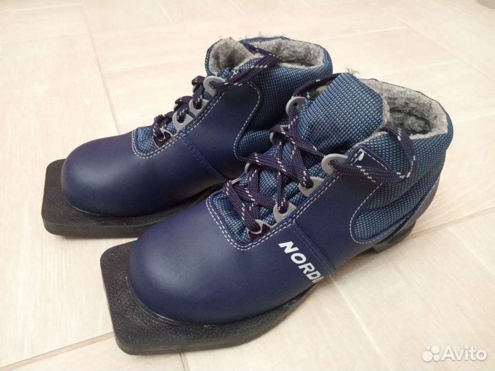 Лыжные ботинки размер 32