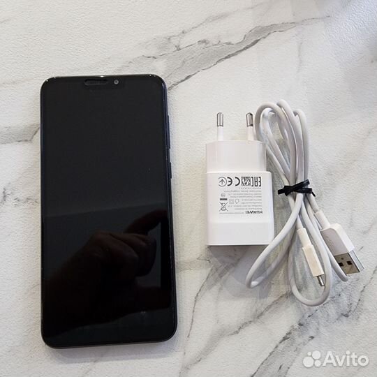HONOR 8C, 3/32 ГБ
