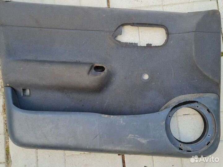 Обшивка двери Skoda Felicia 1.3 передняя правая