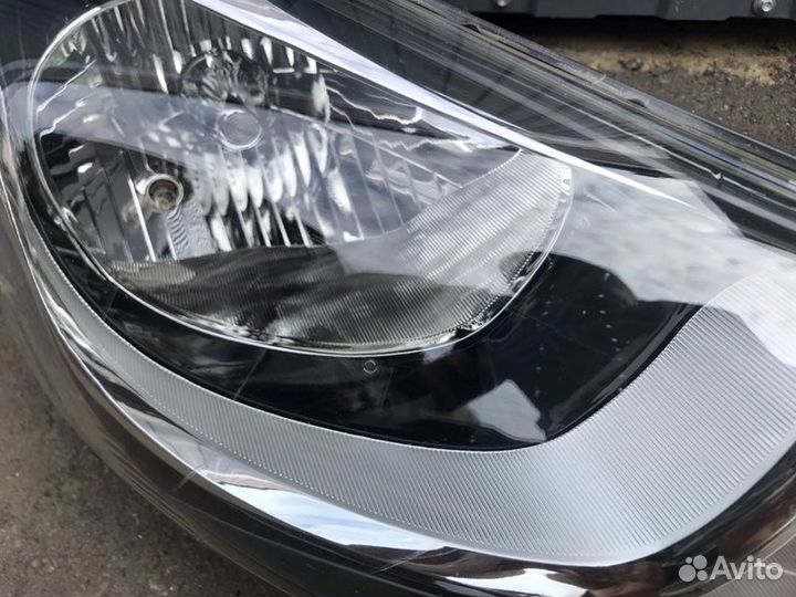 Фара галогеновая передняя правая Hyundai Solaris 1