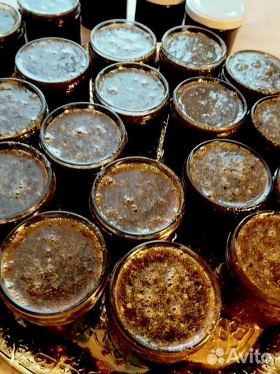 Мед волшебный для него