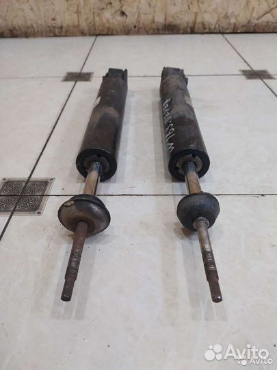 Стойка (амортизатор) передний Mercedes-Benz W163