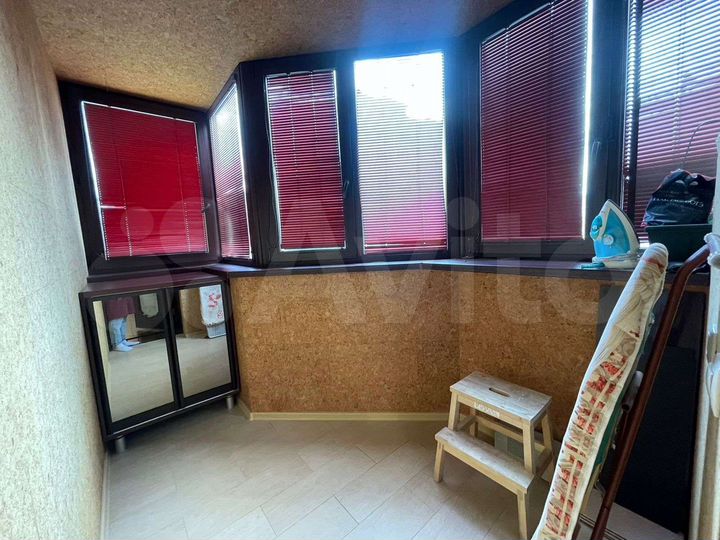 2-к. квартира, 93 м², 3/10 эт.