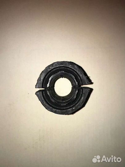 7L0511413E Втулка стабилизатора зад VAG Audi Q7,To