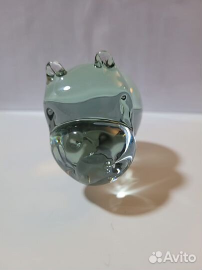 Стеклянная фигурка бегемотик,чистейшее стекло,очен